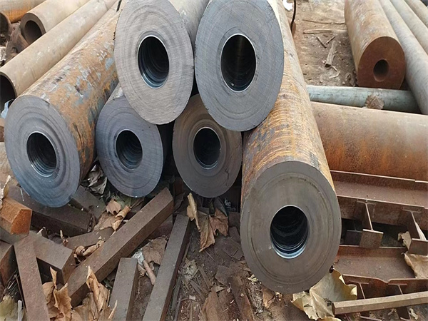 銷售大口徑無(wú)縫鋼管冷拔小口徑精密管 厚壁無(wú)縫管合金鋼管切割