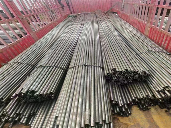 A335P5無(wú)縫管 13CrMo44無(wú)縫鋼管 48*5 海洋工程用 現(xiàn)貨全國(guó)發(fā)貨